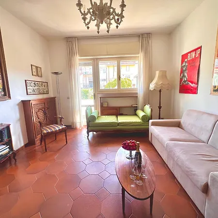 公寓 Casa Sant'andrea 维亚雷焦